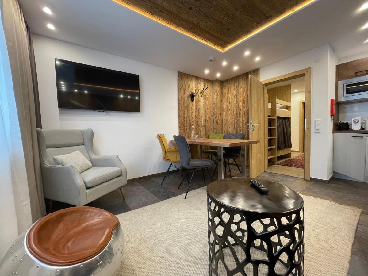 Quality Hosts Arlberg - Alptyrol Appartements Sankt Anton am Arlberg Exterior photo