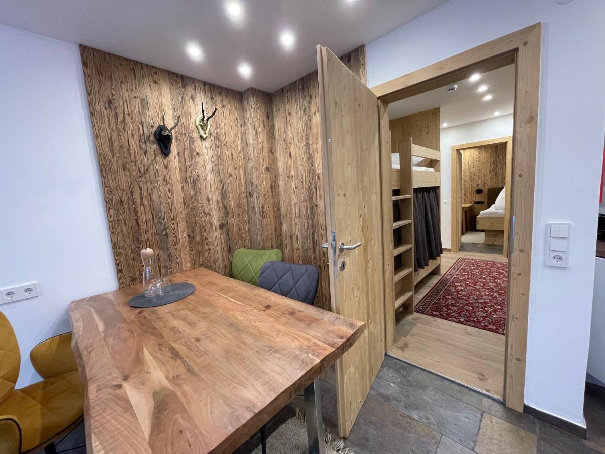 Quality Hosts Arlberg - Alptyrol Appartements Sankt Anton am Arlberg Exterior photo