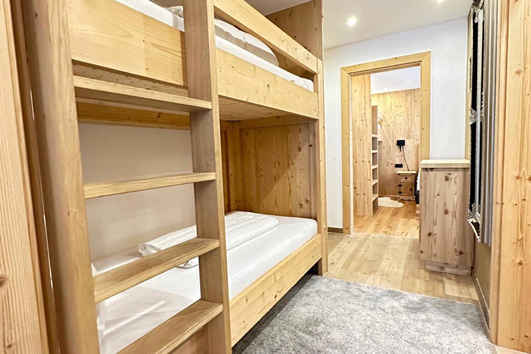 Quality Hosts Arlberg - Alptyrol Appartements Sankt Anton am Arlberg Exterior photo